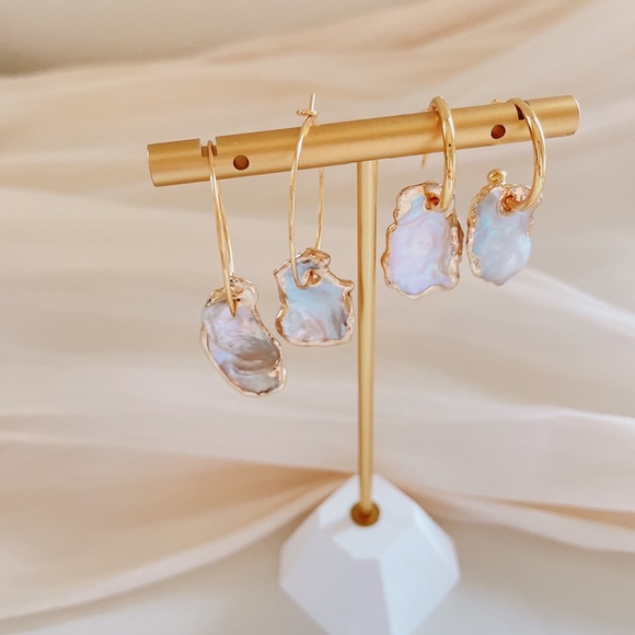 Retro Genuine gold trim keshi Pearl hoop earrings - Picture 5 of 6